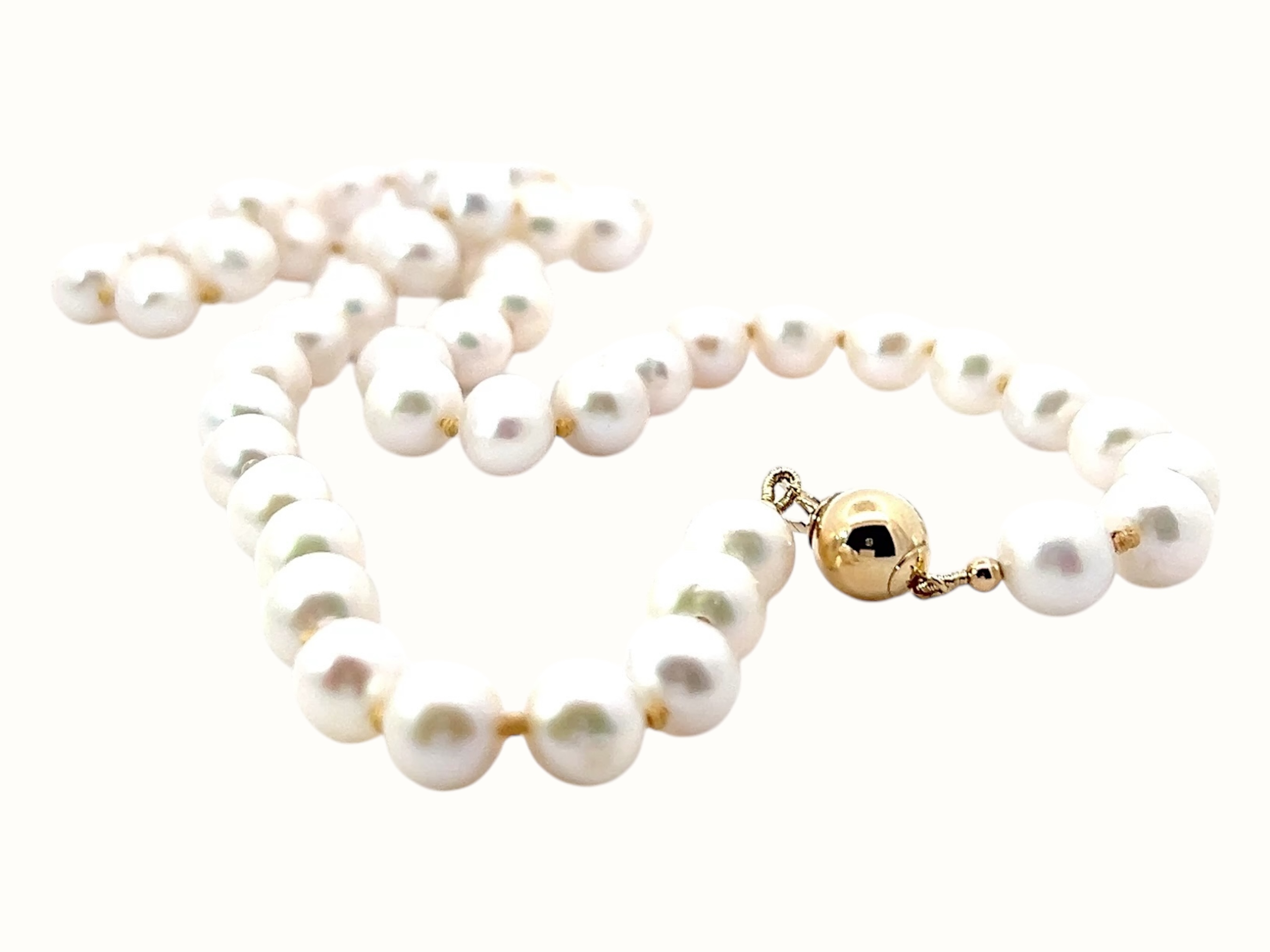 <p class="ql-align-center">Japanese Akoyo saltwater pearl necklace/14KYG clasp</p>