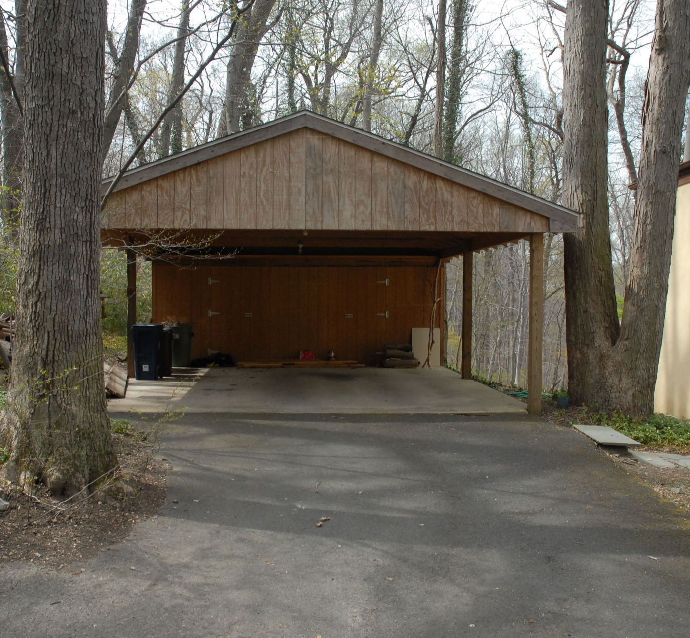 <p>How to Make Your Carport More Functional</p>