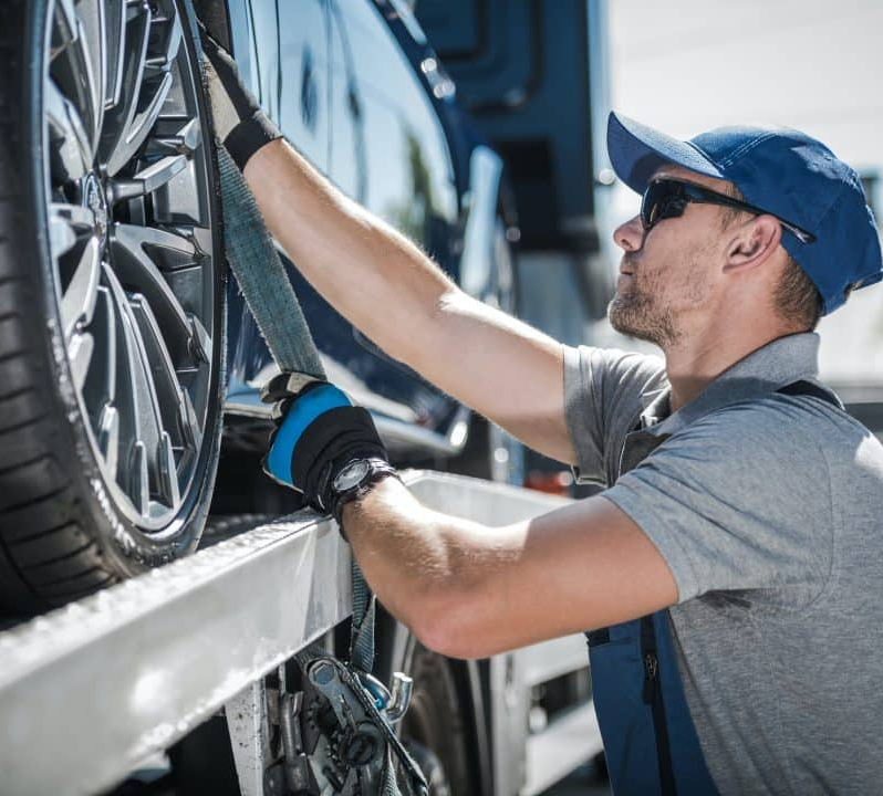 <p><span style="color: rgb(13, 63, 130);">Truck Roadside Assistance</span></p>