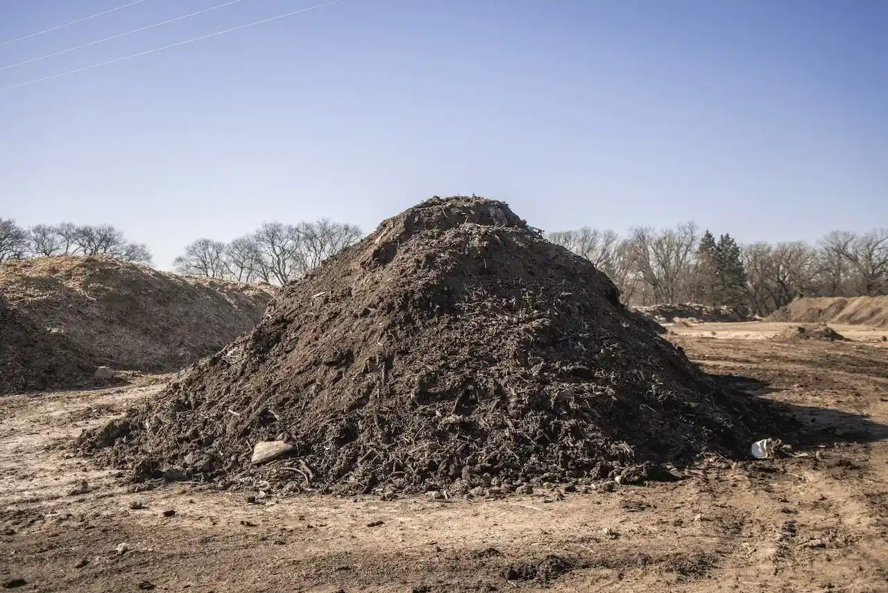 <p>DIRT PICKUP</p>