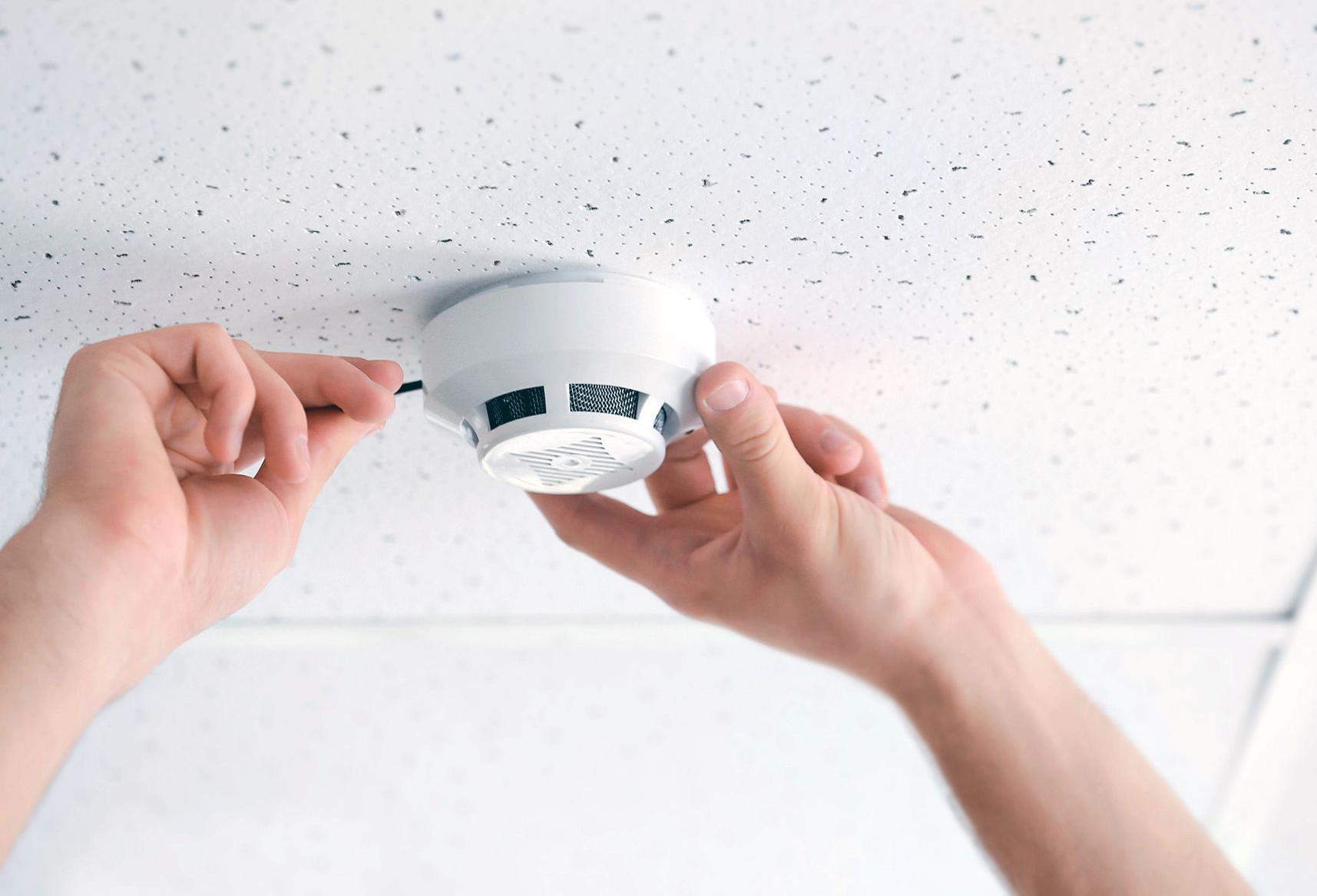 <p><strong style="color: rgb(164, 13, 8);">FIRE ALARM INSTALLATION</strong></p>
