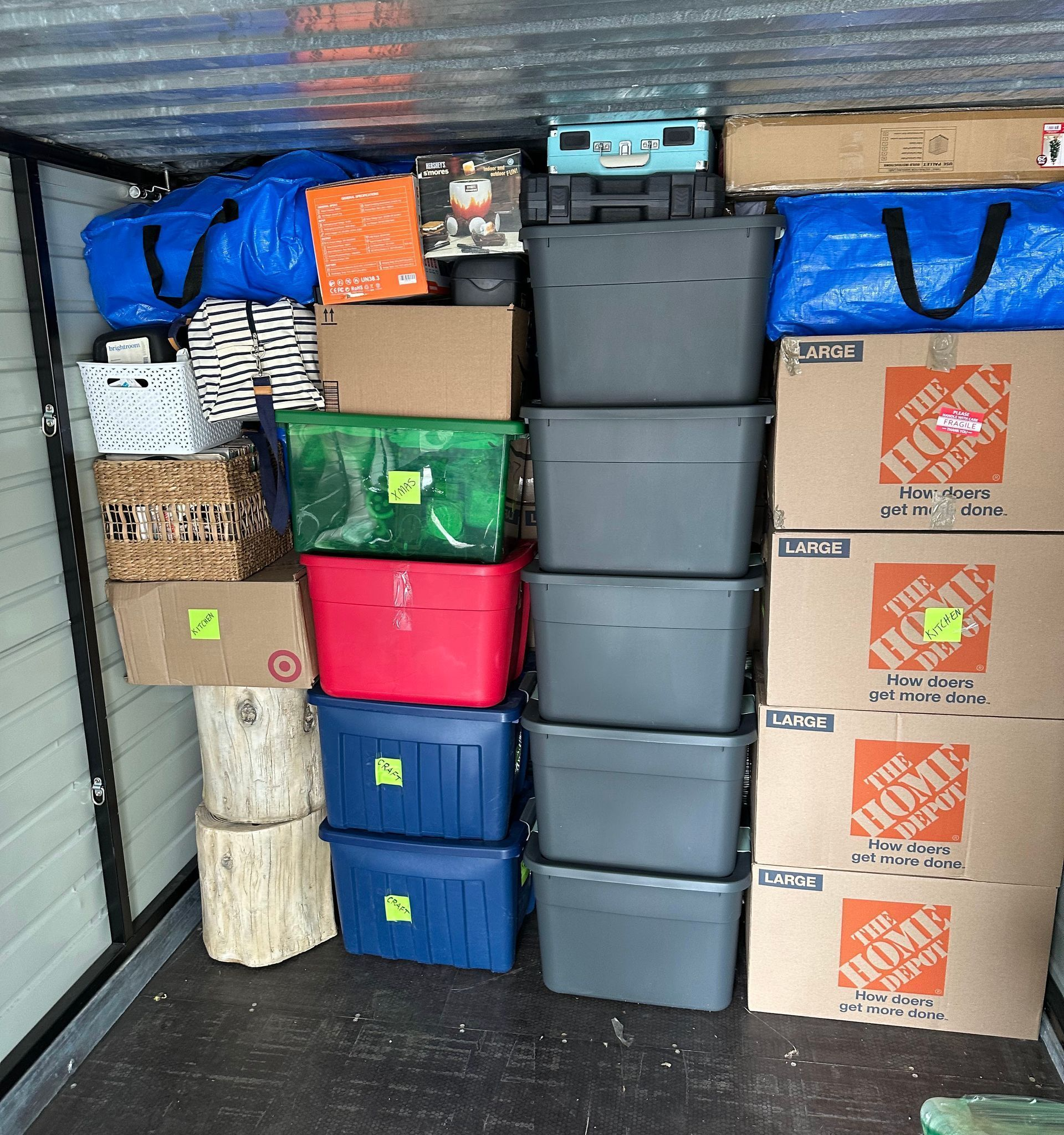 <p>MOVING EXCELLENCE IN EVERY MILE</p>