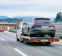 <p>RELIABLE LIGHT-DUTY TOWING WHEN YOU NEED IT MOST</p>