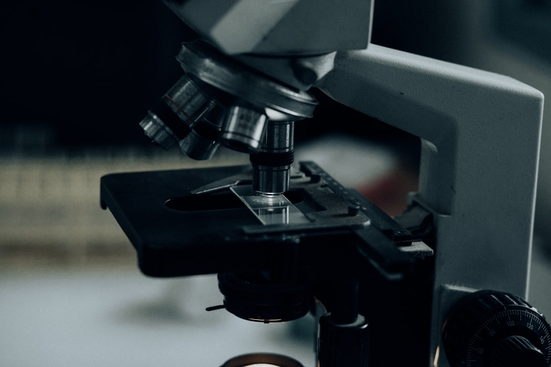 <p>Microscope Repairs</p>