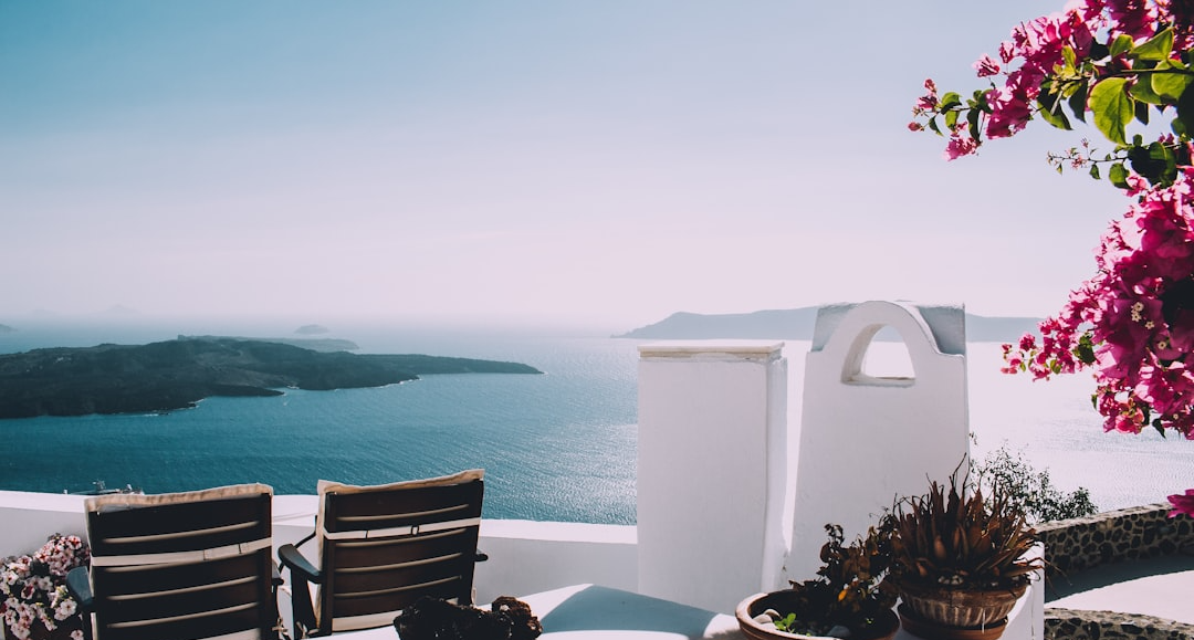 <p><span style="color: rgb(161, 202, 89); font-size: 0.8em;">Book A Luxury Escapes Vacation</span></p>