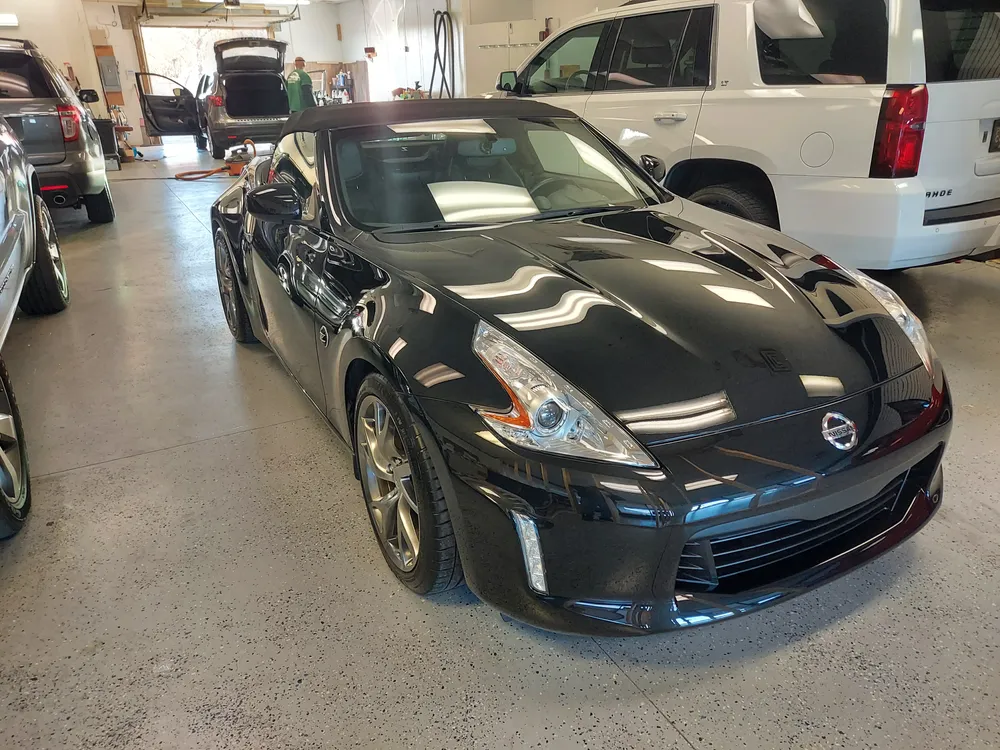 <p><span style="color: rgb(35, 52, 87);">Rear Glass Replacement</span></p>