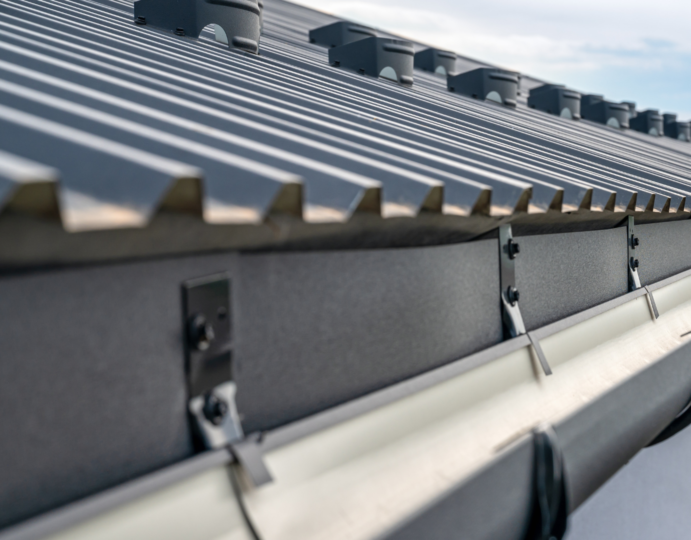 <p><span>WHY CHOOSE GUARANTEED ROOFING &amp; CONSTRUCTION</span></p>