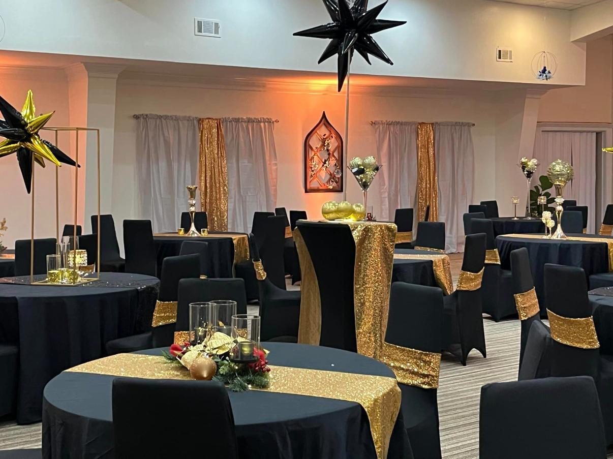 <p><span style="color: rgb(209, 174, 93);">Venue Highlights</span></p>