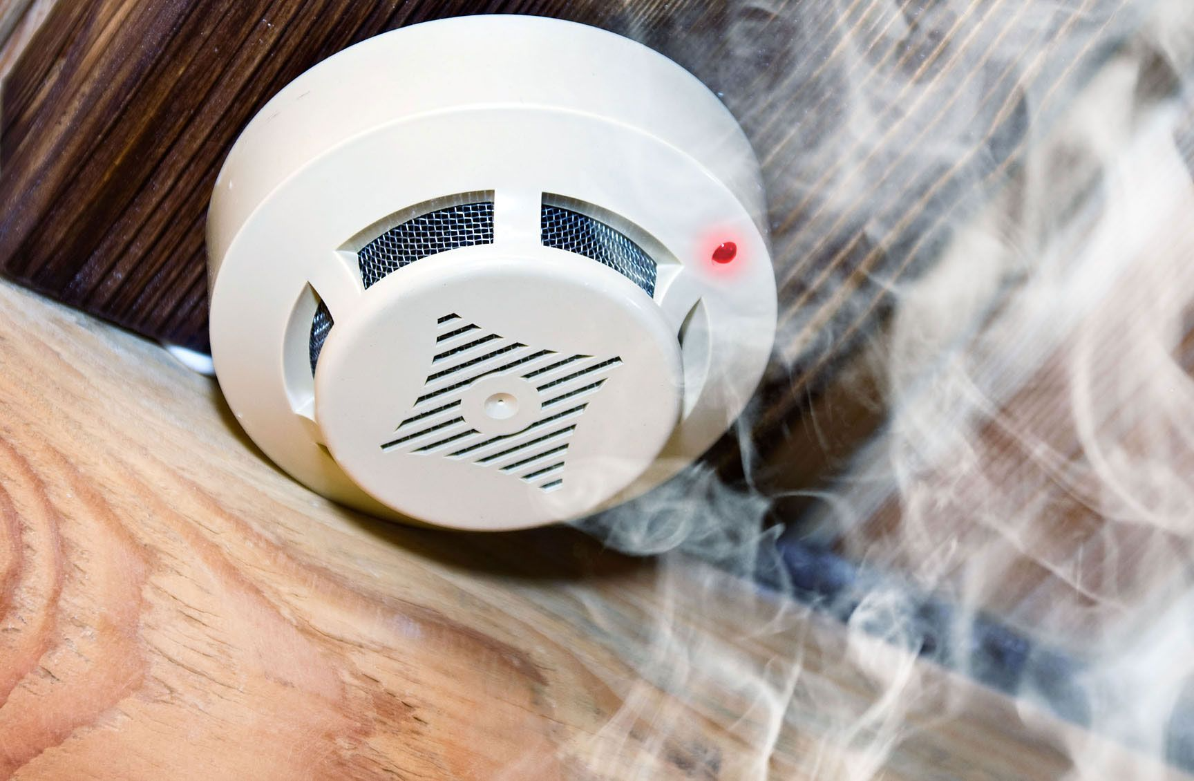 <p><strong style="color: rgb(164, 13, 8);">HARDWIRED SMOKE AND CO DETECTOR</strong></p>