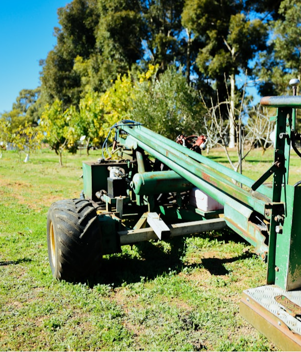 <p>GOING THE DISTANCE — TRUSTED LONG-DISTANCE TOWING &amp; RECOVERY</p>