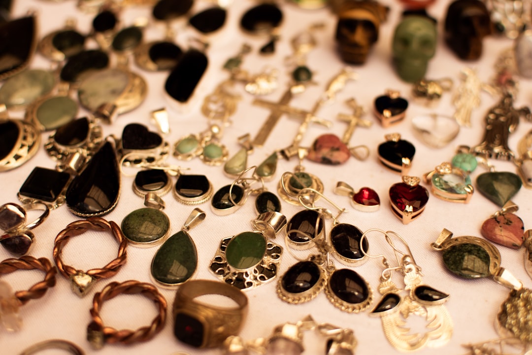 Healing Jewelry with Intention: How Energetically Charged Pieces Support Daily Life