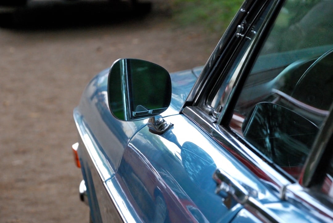 <p><span style="color: rgb(35, 52, 87);">Quarter Glass Replacement</span></p>