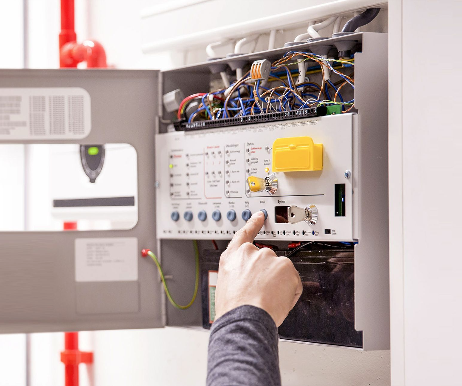 <p><strong style="color: rgb(164, 13, 8);">FIRE ALARM MONITORING</strong></p>