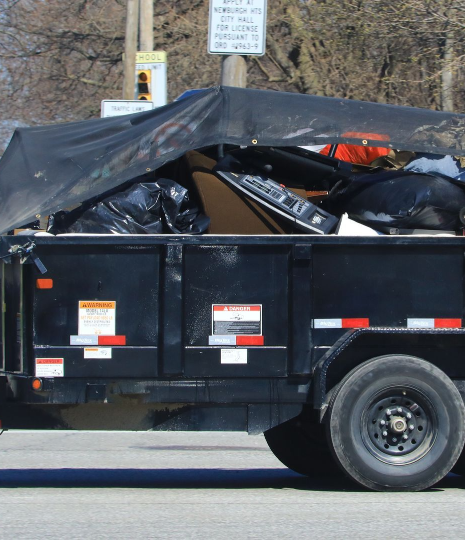 <p><span style="color: rgb(9, 58, 111);">Need Junk Removal or Home Services? We’re Here to Help!</span></p>