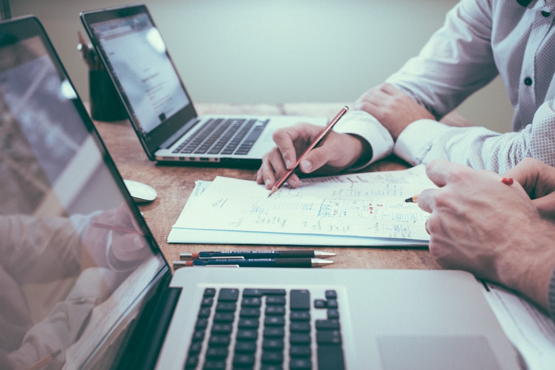 Why Austell Residents Are Choosing Local Agents Over Online Quotes