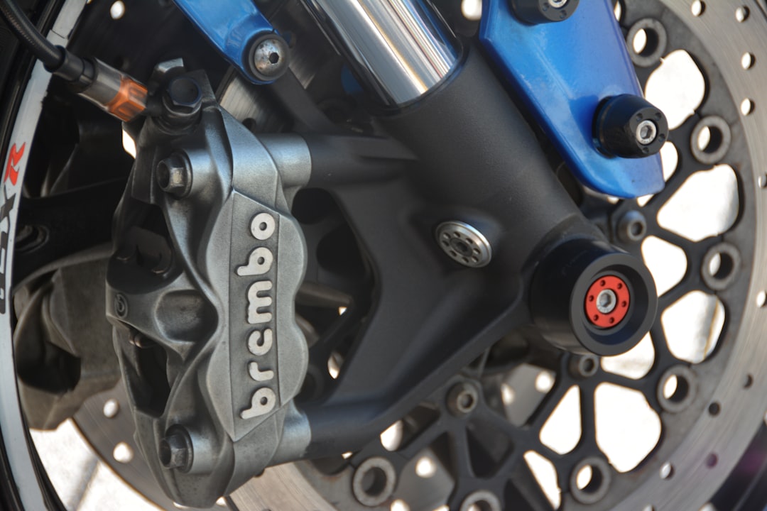 Brake Pad vs. Rotor Replacement: How to Tell What You Really Need (and Avoid Overpaying)